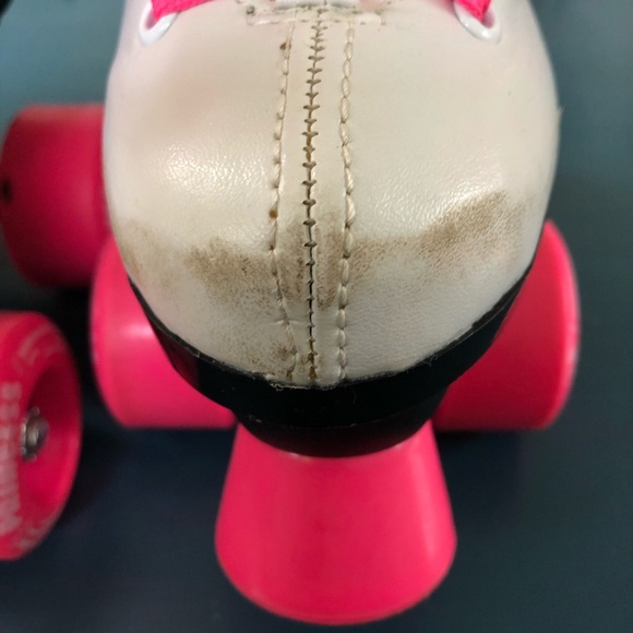 Girls Skates - Picture 4 of 12